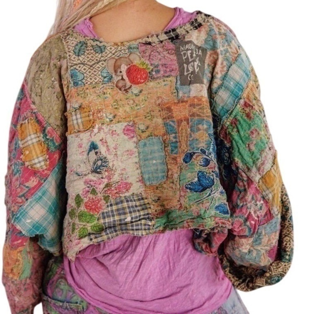 Magnolia Pearl Patchwork Quilted Gandhi Distressed Poncho Cropped Top NWT - Picture 6 of 9